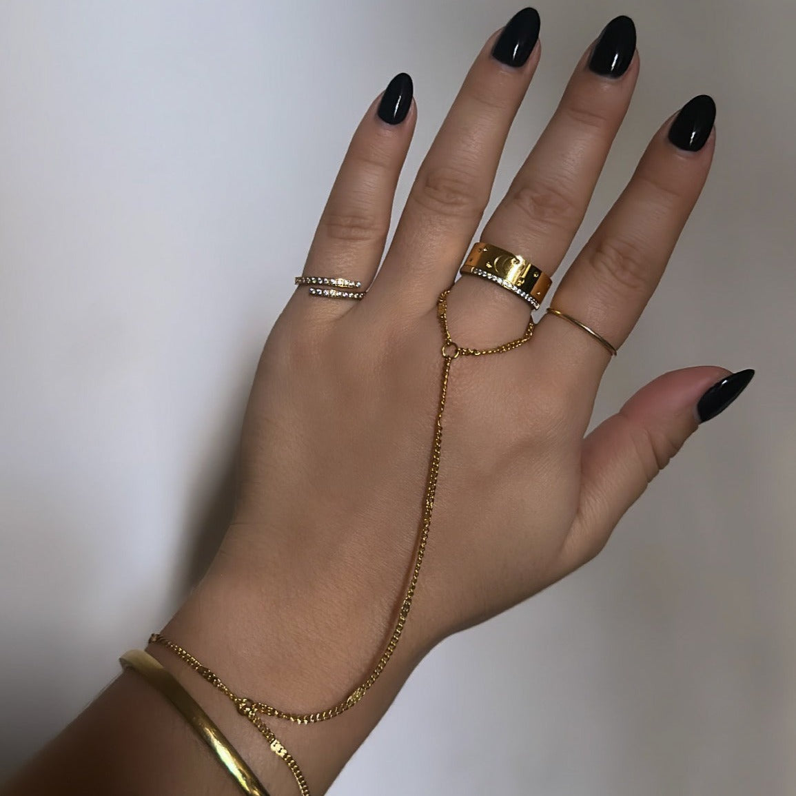 Brooklyn Hand Chain | Stainless Steel & 18k Gold Plated
